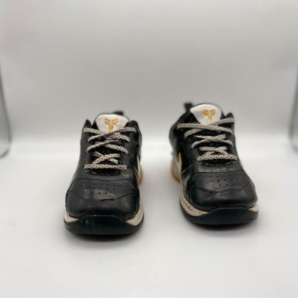 Nike, Kobe shoes size 6C basketball shoes. Toddler shoes - Picture 2 of 3